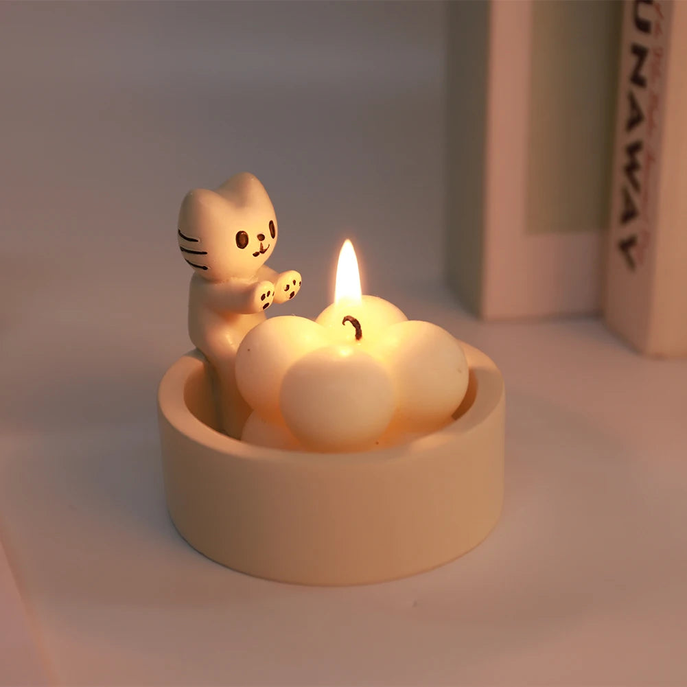 Cartoon Kitten Candle Holder Resin Cute Scented Candle Holder Creative Kitten Aromatherapy Candlestick Gift for Cat Lover