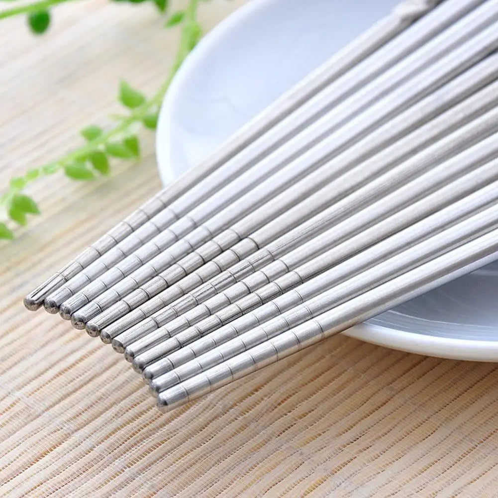 1Pair Chopsticks with Blue And White Print Steel Chopsticks Kitchen Tableware Chopsticks Steel Food Chop Stick